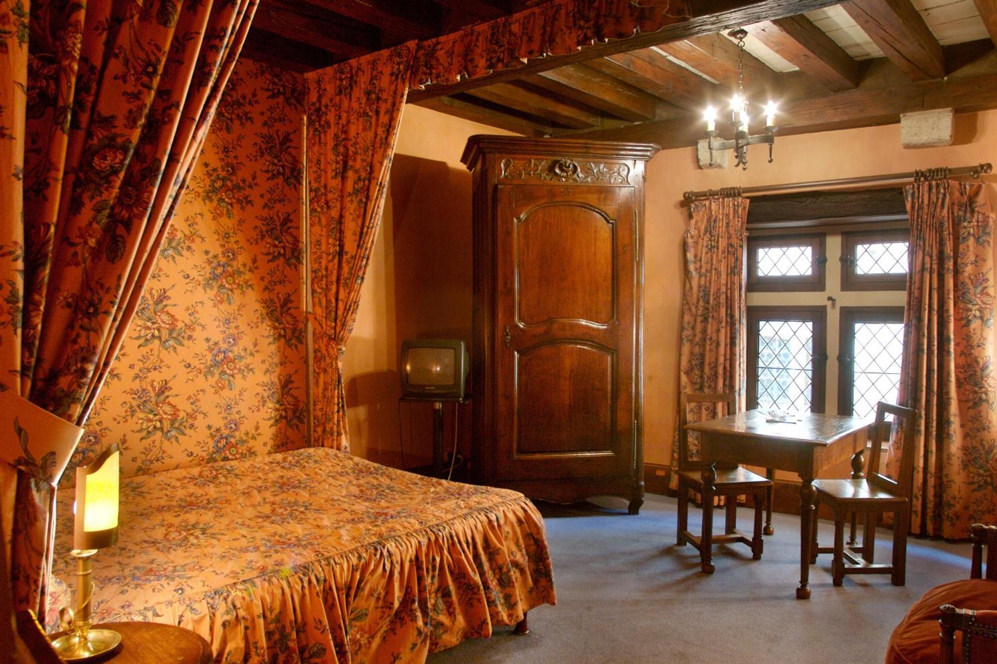 Hostellerie Du Vieux Pérouges Cameră foto